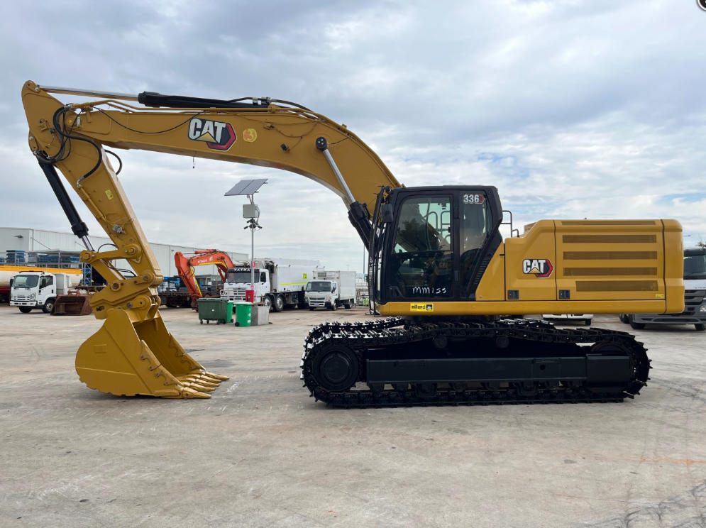 Caterpillar 336 Excavator Side View