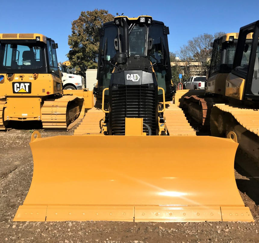 Caterpillar D1 Bulldozer Front View