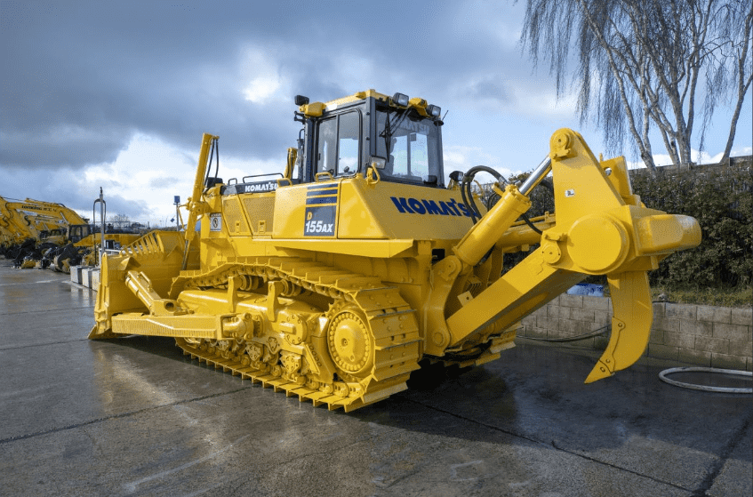 Komatsu D155AX-7 Bulldozer Side View