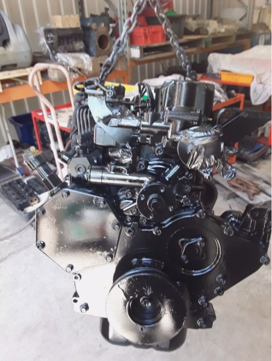 Komatsu 4D84 Engine Top View