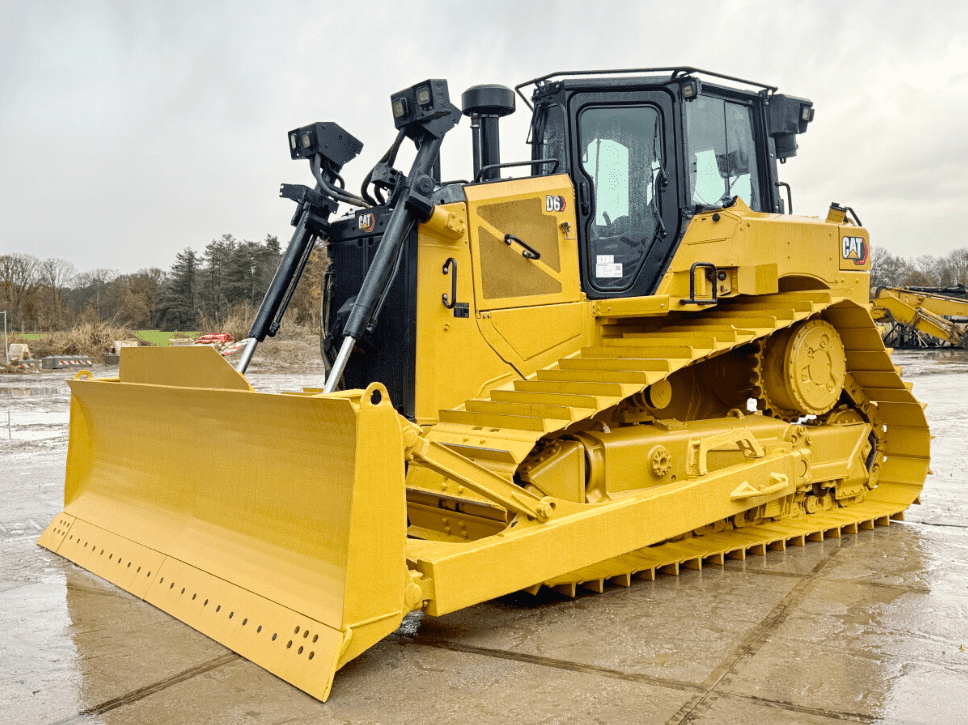 Caterpillar D6 Bulldozer Front View