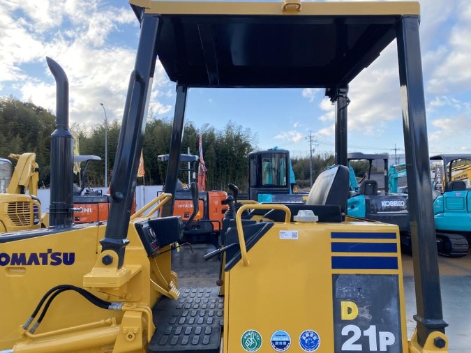 Komatsu D21 Bulldozer Operator Station