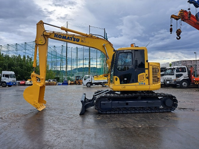 Komatsu PC138US-10 Side View